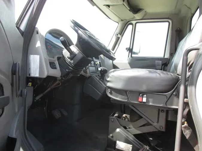 2012 INTERNATIONAL 4300