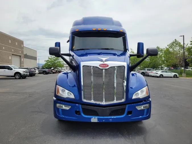 2023 Peterbilt 579