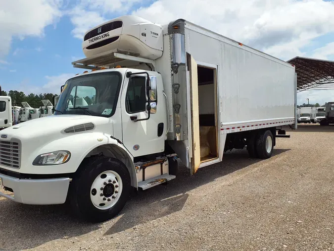 2017 FREIGHTLINER/MERCEDES M2 106