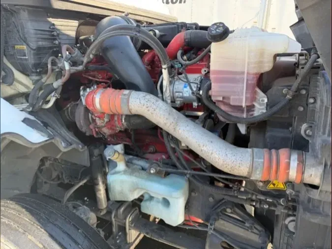 2020 NAVISTAR INTERNATIONAL LT625 SLPR CAB