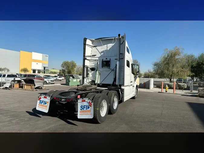 2023 Volvo VNL760