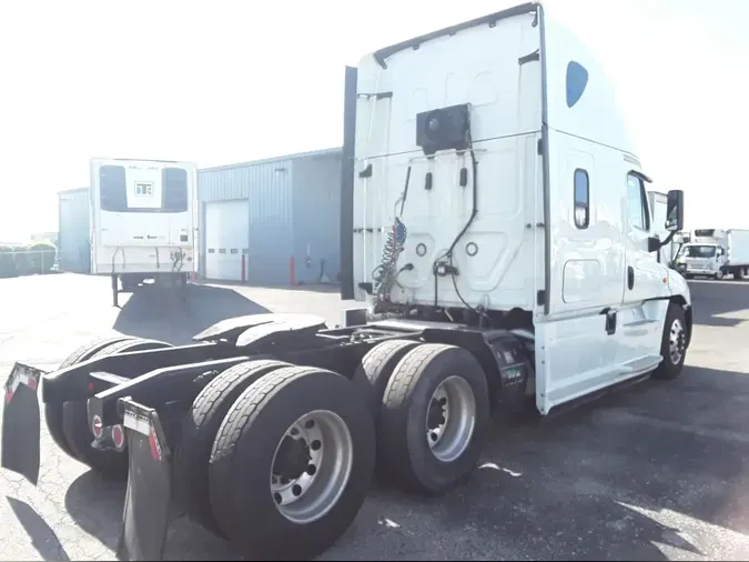 2020 FREIGHTLINER CASCADIA 125
