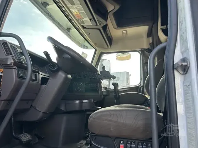 2015 VOLVO VNL64T670906cda4a9c033bd3c99457d754e41673