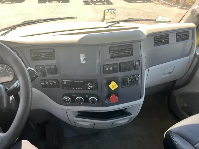 2021 Peterbilt 579
