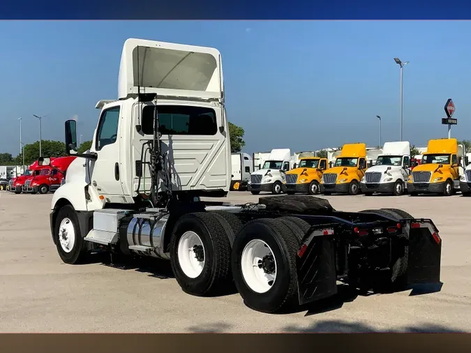 2019 INT LT625 6x4