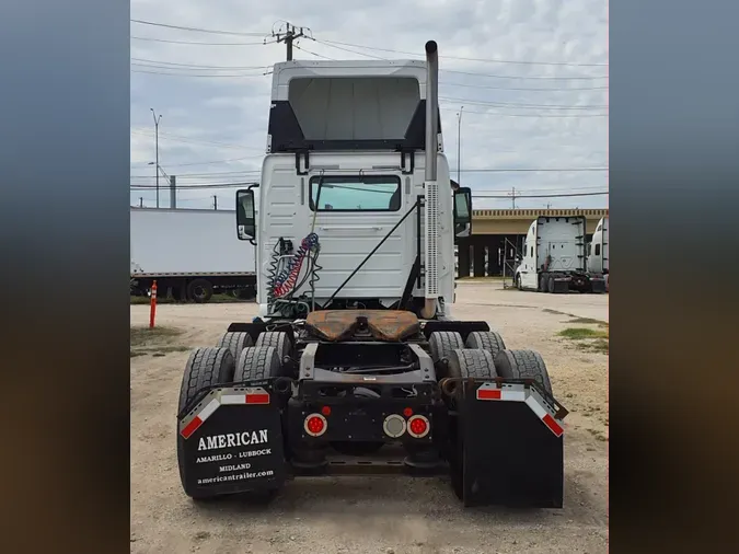 2016 VOLVO VNL64TRACTOR