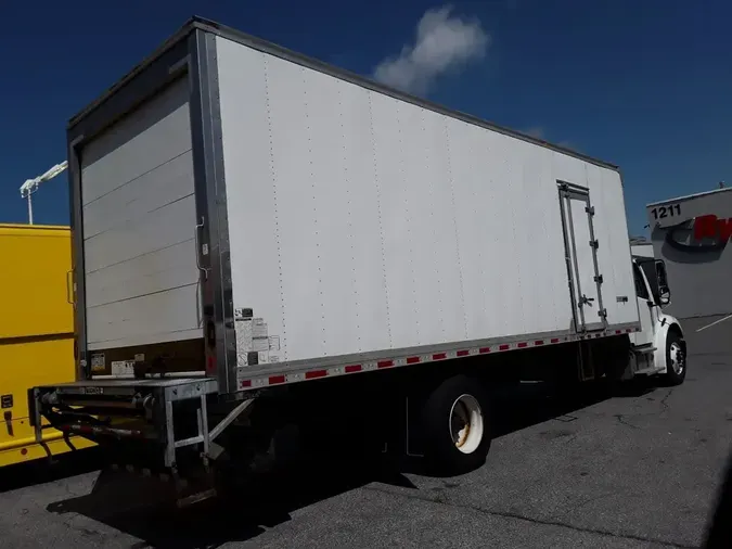 2018 FREIGHTLINER M2 106