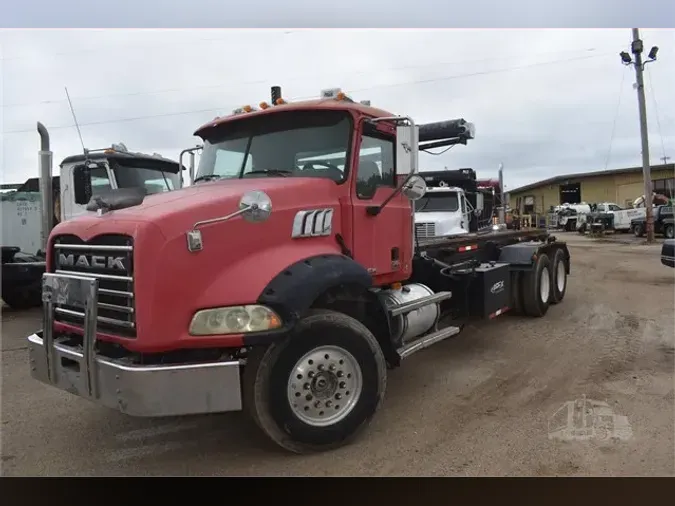 2008 MACK GRANITE GU813907045aacd43e3d4b0e588ecb93e68d0