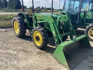 2001 John Deere 5210
