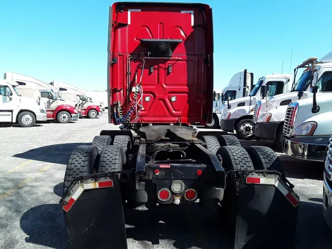 2019 FREIGHTLINER/MERCEDES CASCADIA 125