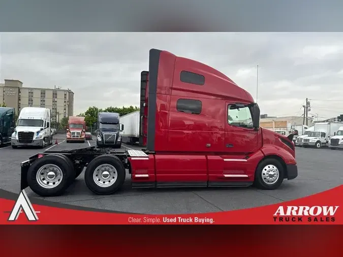 2021 VOLVO VNL760