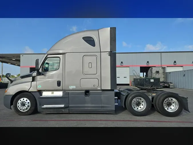 2023 Freightliner Cascadia 126907401f36a0b33b8e78d1cd2984f47d9
