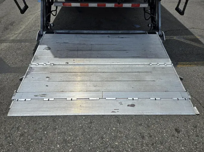 2020 Freightliner Business Class M2 106