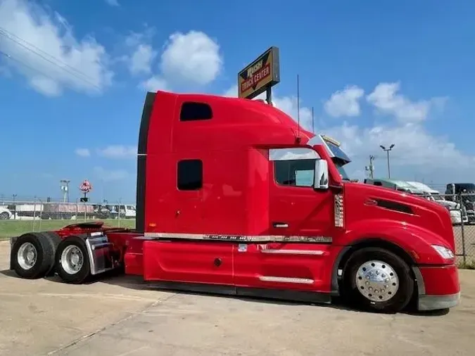 2026 Peterbilt 579