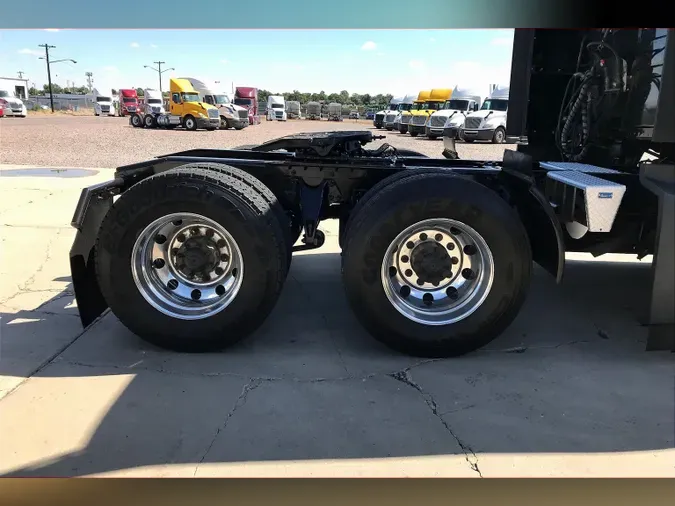 2022 INT LT625 6x4