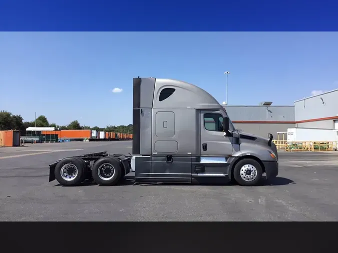 2023 Freightliner Cascadia 126907b57f41aabcdf73fe873e5926c5a3c
