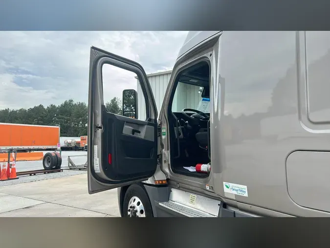 2021 Freightliner Cascadia