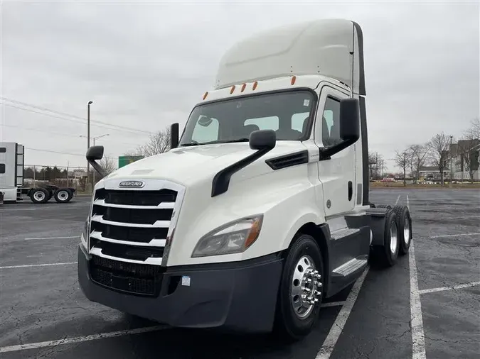 2020 FREIGHTLINER CA126907bdd4e8d244bc09c81aef0690a7123