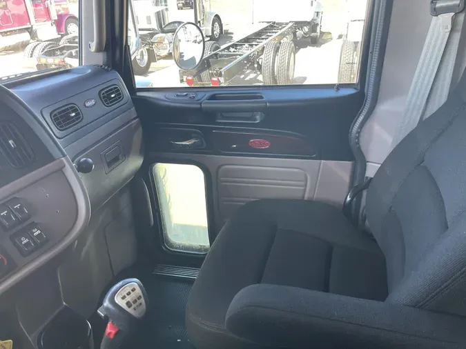 2024 Peterbilt 389