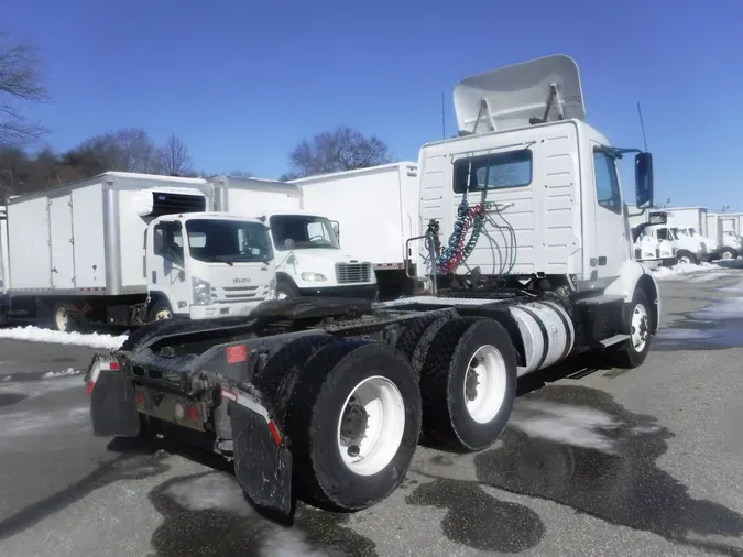 2019 VOLVO VNL