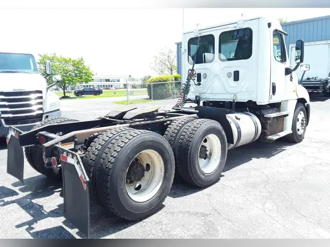 2014 FREIGHTLINER CASCADIA 125