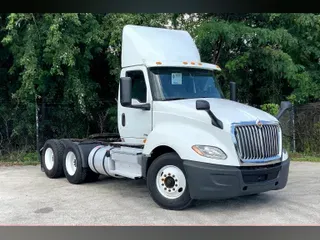 2019 INT LT625 6x4