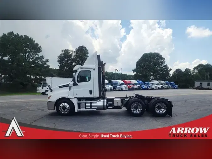 2019 FREIGHTLINER CA126