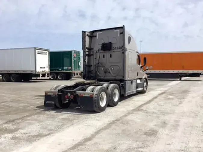 2021 Freightliner Cascadia