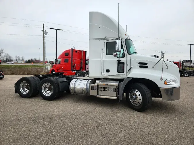 2018 MACK CXU613