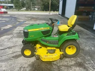 2014 John Deere X750
