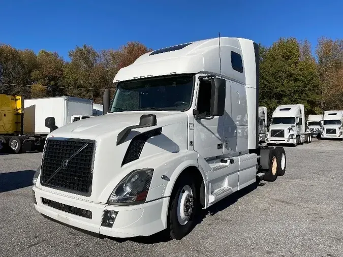 2016 Volvo VNL64670