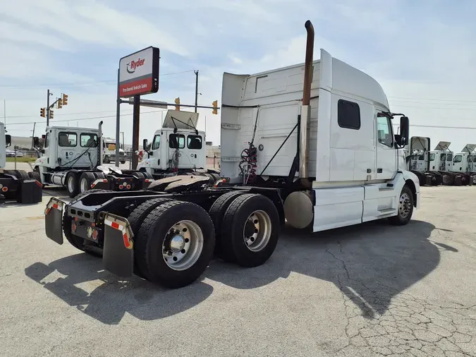 2018 VOLVO VNL64T-730