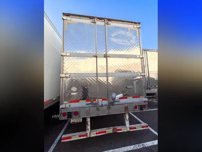 2005 UTILITY VS2RA909cae5a0f8fbd2b38f415db9bd2f604