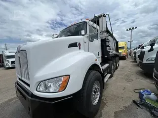 2012 KENWORTH T440