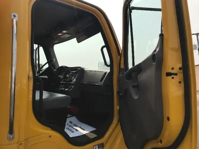 2020 Freightliner M2