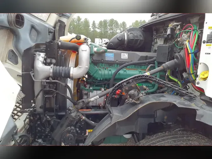 2016 VOLVO VNL42TRACTOR