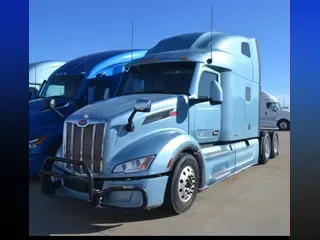 2022 PETERBILT 579