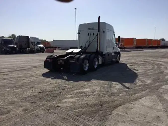 2020 Freightliner Cascadia