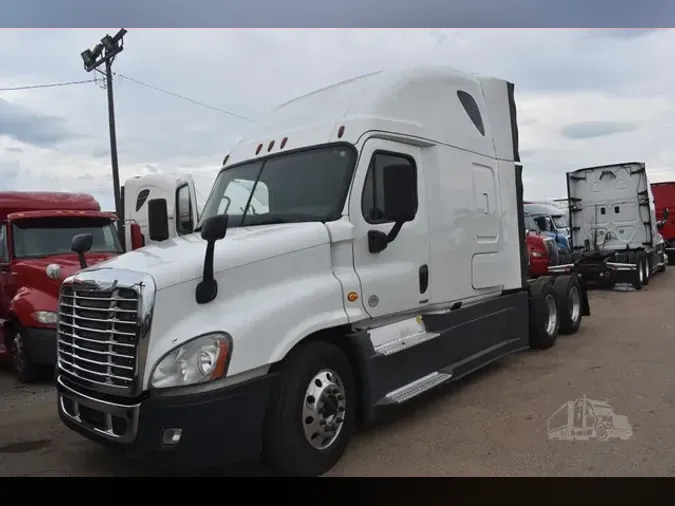 2016 FREIGHTLINER CASCADIA 125 EVOLUTION90a7d9b276341bee3f923a52f604dcee