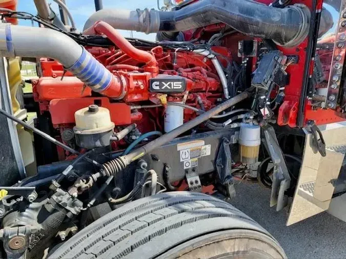 2022 Peterbilt 389