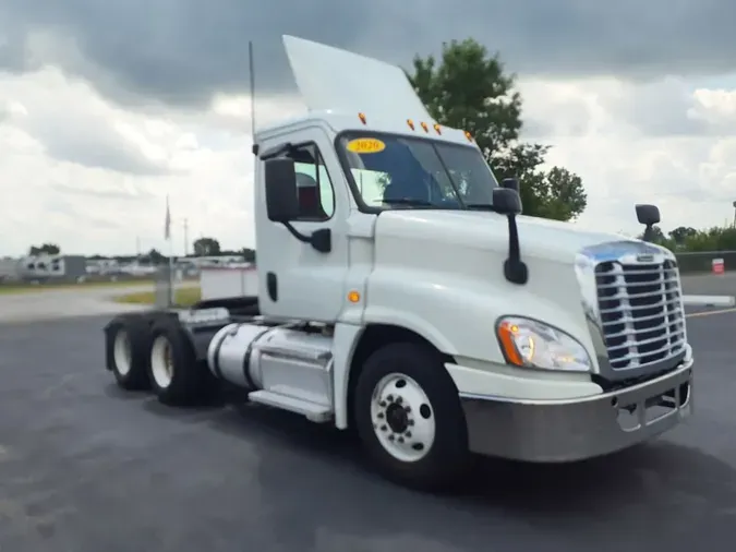 2020 FREIGHTLINER/MERCEDES CASCADIA 12590abb956ae4406c84650431b031e535f