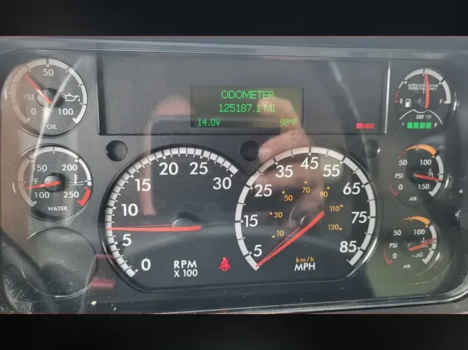 2019 FREIGHTLINER M2 106