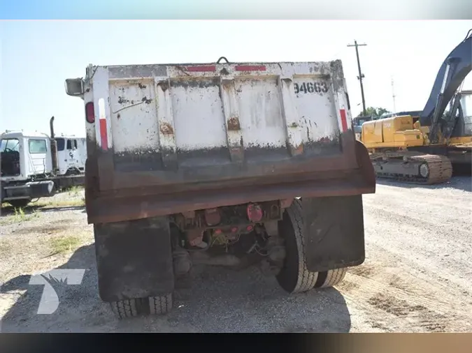 2003 MACK RD690S