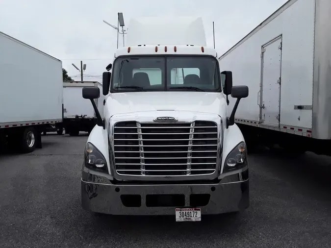 2019 FREIGHTLINER CASCADIA 125