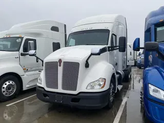 2021 KENWORTH T680