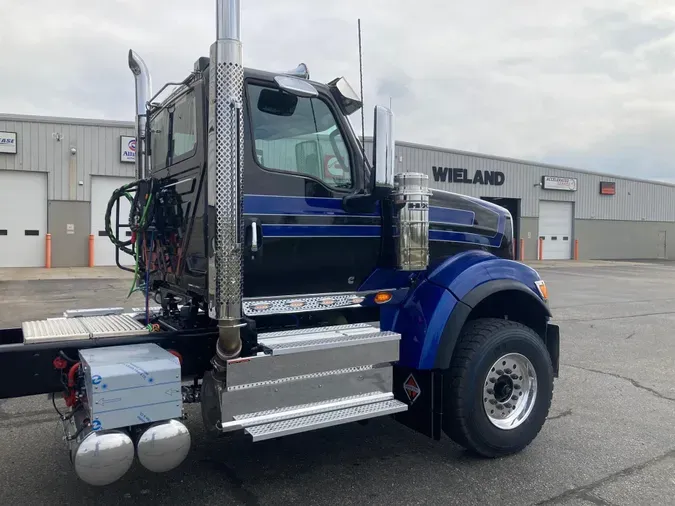 2026 International HX520