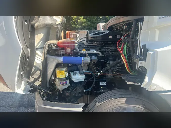 2020 Freightliner Cascadia 126