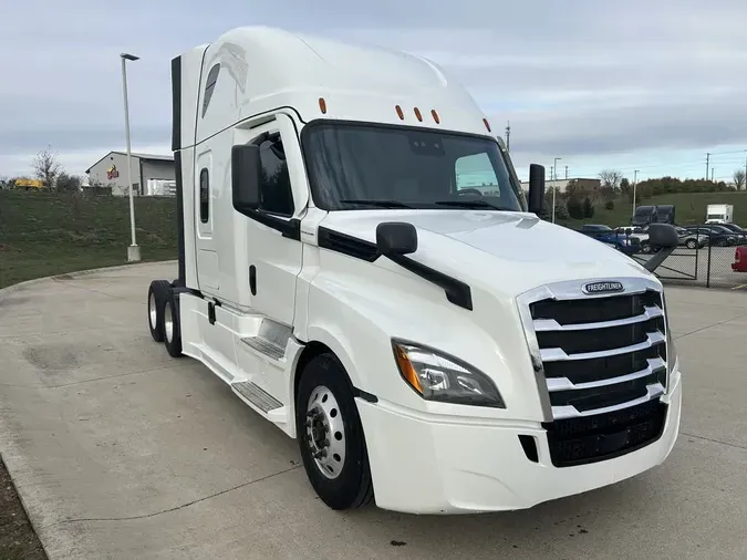 2020 Freightliner Cascadia&reg;