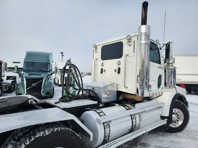 2020 WESTERN STAR 4900SB