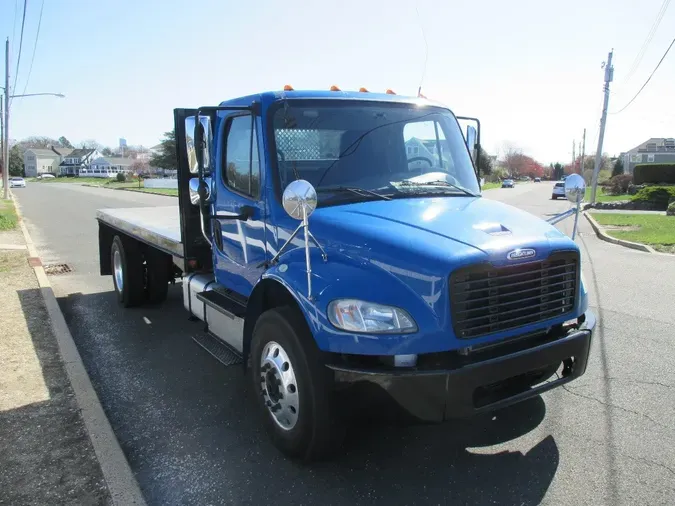 2016 FREIGHTLINER M2